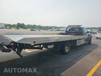 2022 Ram 5500 Cab Chassis SLT Regular Cab DRW – miniatura 4