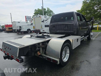 2022 Ram 5500 Cab Chassis Tradesman Crew Cab DRW – miniatura 3
