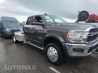 2022 Ram 5500 Cab Chassis Tradesman Crew Cab DRW – miniatura 4