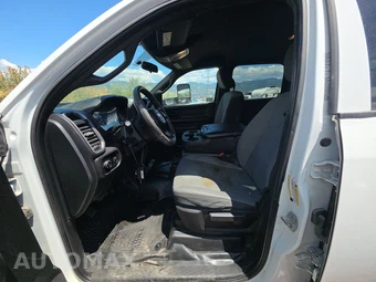 2022 Ram 5500 Cab Chassis Tradesman Crew Cab DRW – miniatura 7