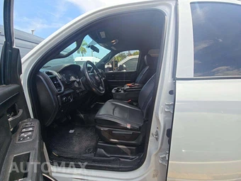 2022 Ram 5500 Cab Chassis Tradesman Crew Cab DRW - miniatura 6