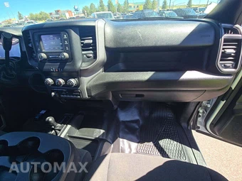2022 Ram 5500 Cab Chassis Tradesman Crew Cab DRW - miniatura 18