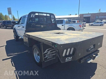 2022 Ram 5500 Cab Chassis Tradesman Crew Cab DRW - miniatura 2