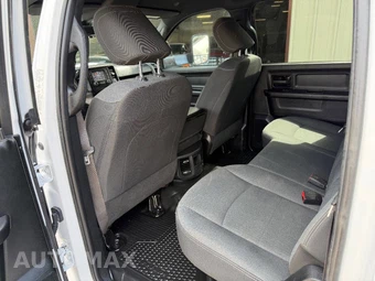 2022 Ram 5500 Cab Chassis Tradesman Crew Cab DRW – miniatura 29