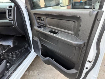 2022 Ram 5500 Cab Chassis Tradesman Crew Cab DRW – miniatura 31