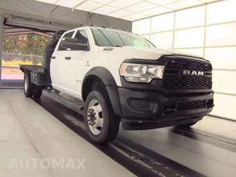 2022 Ram 5500 Cab Chassis Tradesman Crew Cab DRW – miniatura 4
