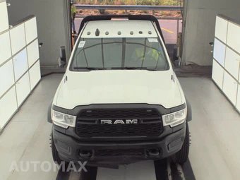 2022 Ram 5500 Cab Chassis Tradesman Crew Cab DRW – miniatura 2