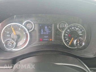 2022 Ram 5500 Cab Chassis Tradesman Crew Cab DRW – miniatura 9