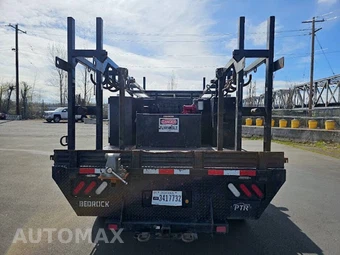 2022 Ram 5500 Cab Chassis Tradesman Crew Cab DRW - miniatura 4
