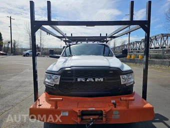 2022 Ram 5500 Cab Chassis Tradesman Crew Cab DRW - miniatura 9