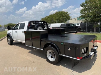 2022 Ram 5500 Cab Chassis Tradesman Crew Cab DRW - miniatura 12
