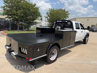 2022 Ram 5500 Cab Chassis Tradesman Crew Cab DRW - miniatura 2