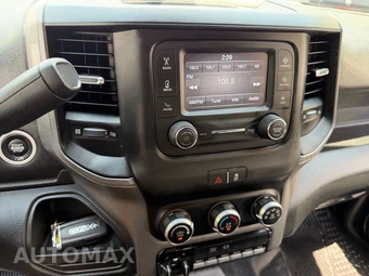 2022 Ram 5500 Cab Chassis Tradesman Crew Cab DRW - miniatura 9