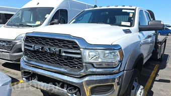 2022 Ram 5500 Cab Chassis Tradesman Crew Cab DRW – miniatura 22