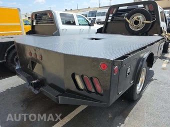 2022 Ram 5500 Cab Chassis Tradesman Crew Cab DRW – miniatura 24