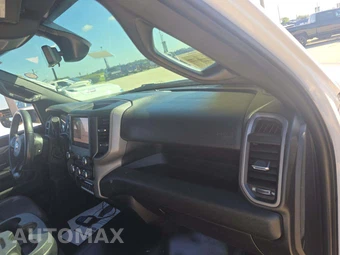 2022 Ram 5500 Cab Chassis Tradesman Regular Cab DRW - miniatura 16