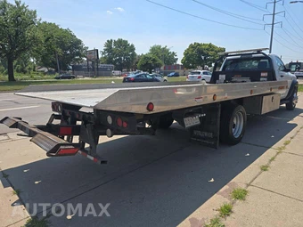 2022 Ram 5500 Cab Chassis Tradesman Regular Cab DRW – miniatura 3