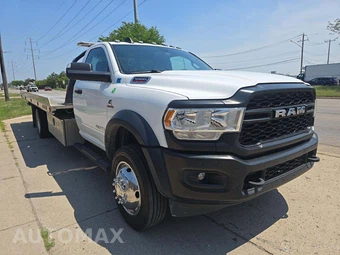 2022 Ram 5500 Cab Chassis Tradesman Regular Cab DRW – miniatura 4