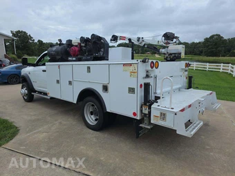 2022 Ram 5500 Cab Chassis Tradesman Regular Cab DRW – miniatura 2