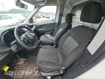 2022 Ram ProMaster City Cargo Van Tradesman 122.4" WB - miniatura 7