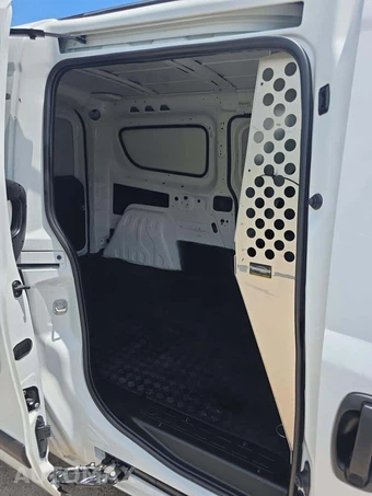 2022 Ram ProMaster City Cargo Van Tradesman 122.4" WB - miniatura 16