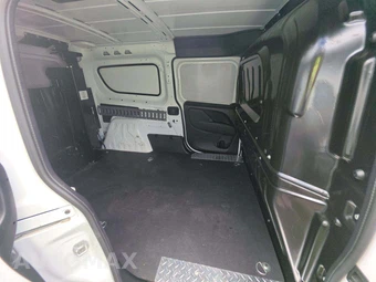 2022 Ram ProMaster City Cargo Van Tradesman 122.4" WB - miniatura 16