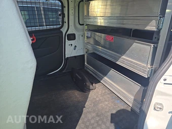 2022 Ram ProMaster City Cargo Van Tradesman 122.4" WB - miniatura 13