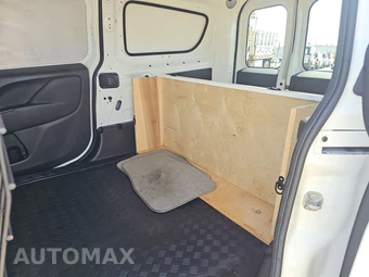 2022 Ram ProMaster City Cargo Van Tradesman 122.4" WB - miniatura 13