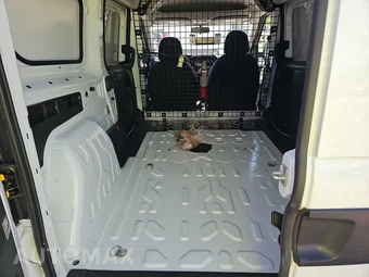 2022 Ram ProMaster City Cargo Van Tradesman 122.4" WB - miniatura 16