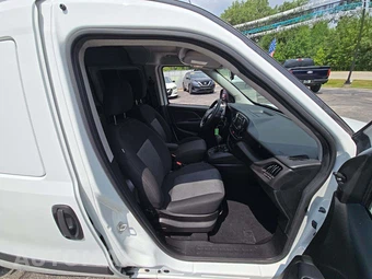 2022 Ram ProMaster City Cargo Van Tradesman 122.4" WB - miniatura 15