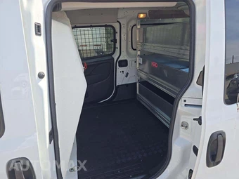 2022 Ram ProMaster City Cargo Van Tradesman 122.4" WB - miniatura 13