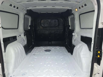 2022 Ram ProMaster City Cargo Van Tradesman 122.4" WB - miniatura 14