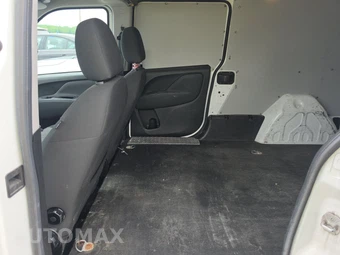 2022 Ram ProMaster City Cargo Van Tradesman 122.4" WB - miniatura 13