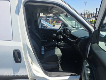 2022 Ram ProMaster City Wagon Minivan 122.4" WB - miniatura 8