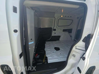2022 Ram ProMaster City Wagon Minivan 122.4" WB - miniatura 13