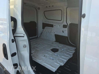 2022 Ram ProMaster City Wagon Minivan 122.4" WB - miniatura 16