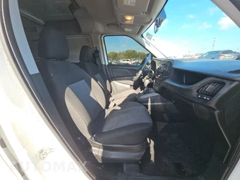 2022 Ram ProMaster City Wagon Minivan 122.4" WB - miniatura 8