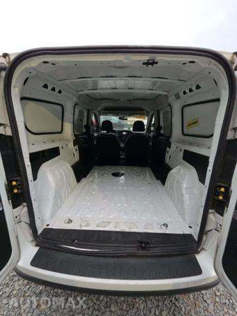 2022 Ram ProMaster City Wagon Minivan 122.4" WB - miniatura 15