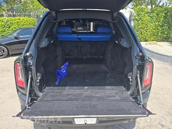 2022 Rolls-Royce Cullinan – miniatura 11