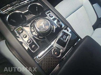 2022 Rolls-Royce Cullinan – miniatura 9