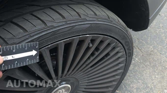 2022 Rolls-Royce Cullinan – miniatura 32