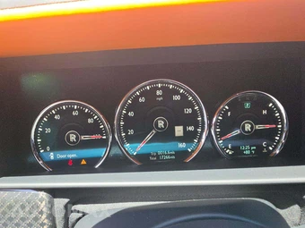 2022 Rolls-Royce Cullinan – miniatura 9