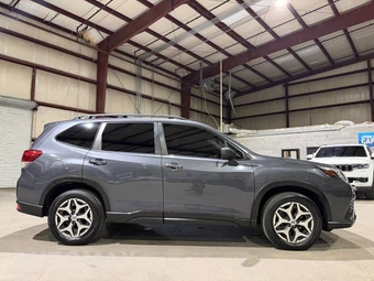 2022 Subaru Forester Premium - miniatura 4