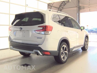 2022 Subaru Forester Touring - miniatura 4