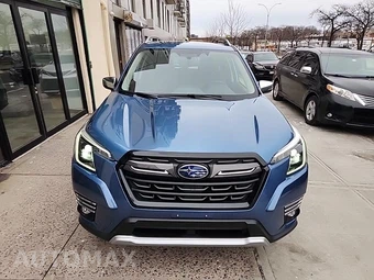 2022 Subaru Forester Touring - miniatura 2