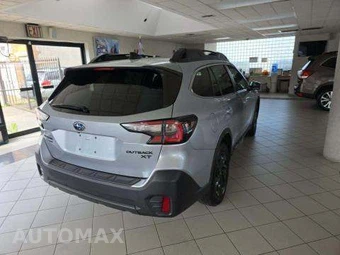 2022 Subaru Outback Onyx Edition XT - miniatura 3