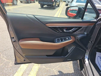 2022 Subaru Outback Touring - miniatura 9