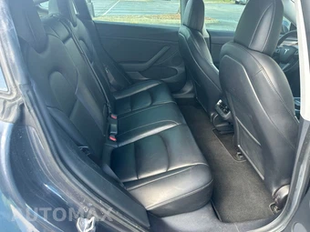 2022 Tesla Model 3 Long Range – miniatura 12