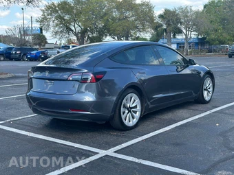 2022 Tesla Model 3 Long Range – miniatura 6