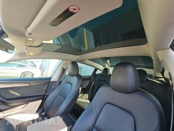 2022 Tesla Model 3 Long Range - miniatura 11